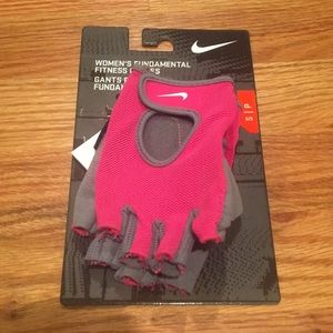 Nike women’s fitness workout gloves. Sz. S/P